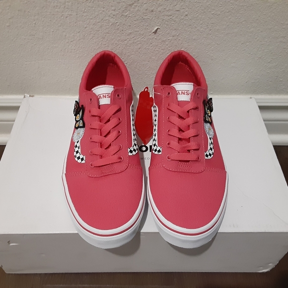 Vans - Picture 3 of 4